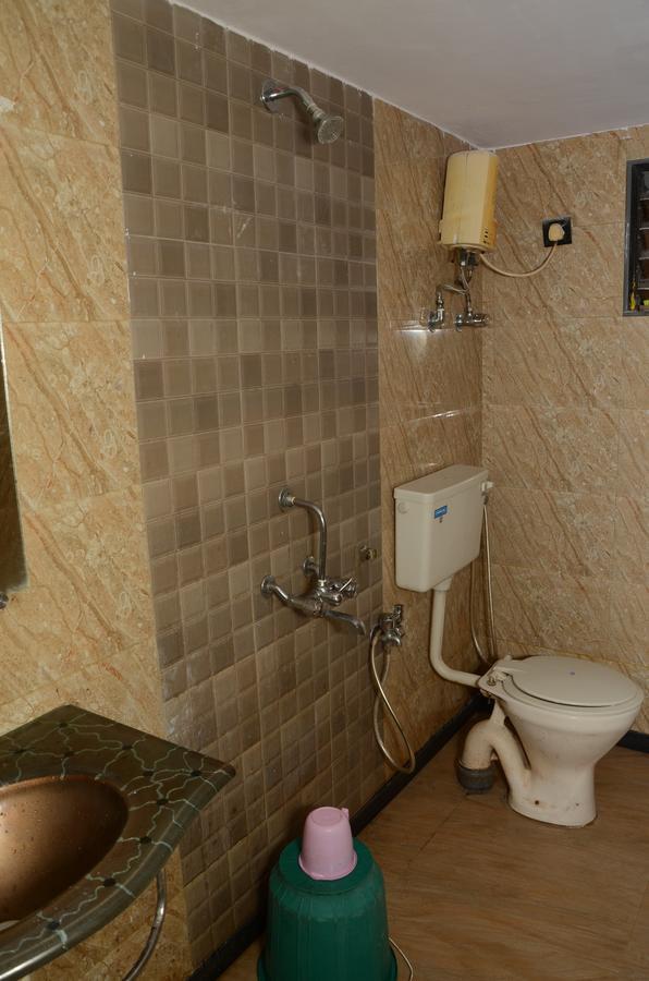 Anil Guest House Мумбаи Экстерьер фото