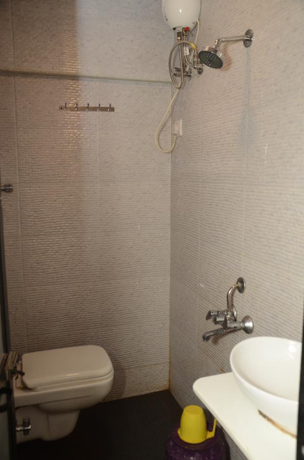 Anil Guest House Мумбаи Экстерьер фото