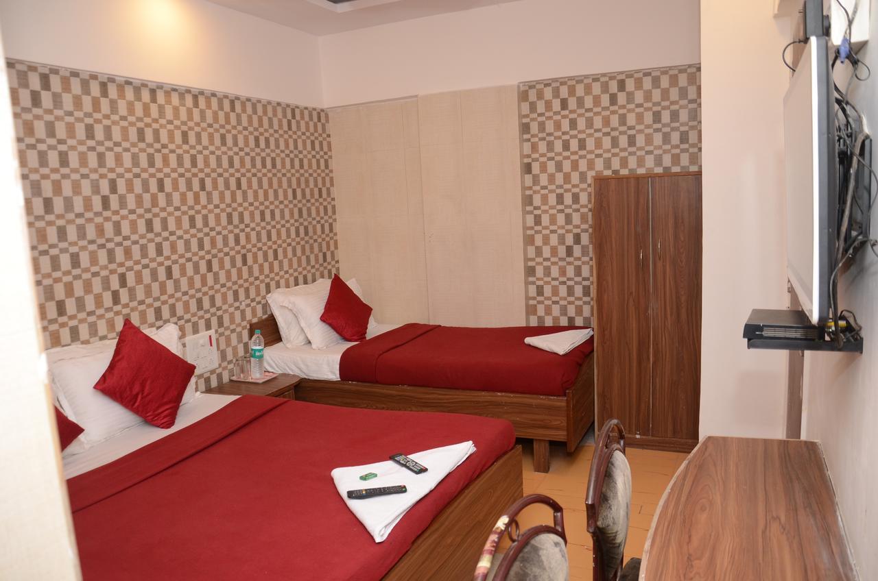 Anil Guest House Мумбаи Экстерьер фото