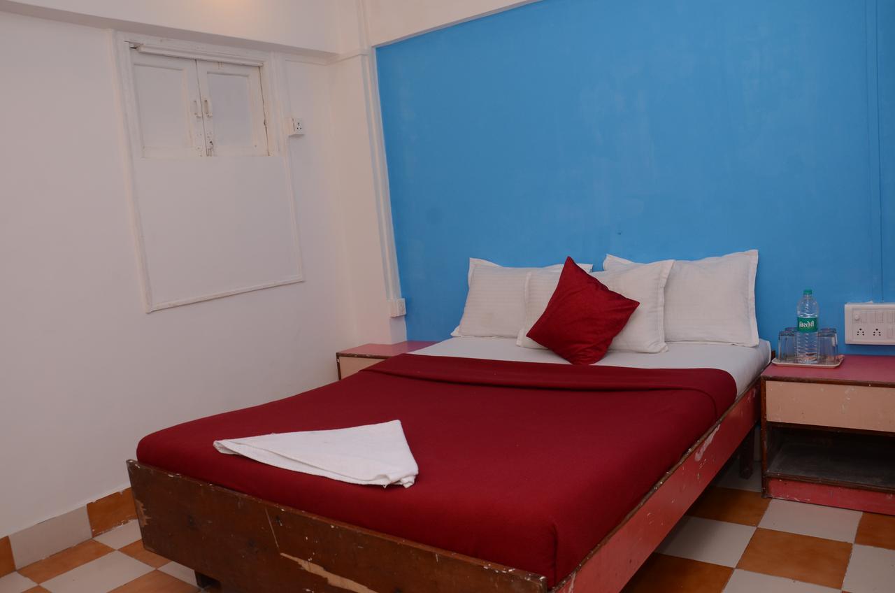 Anil Guest House Мумбаи Экстерьер фото