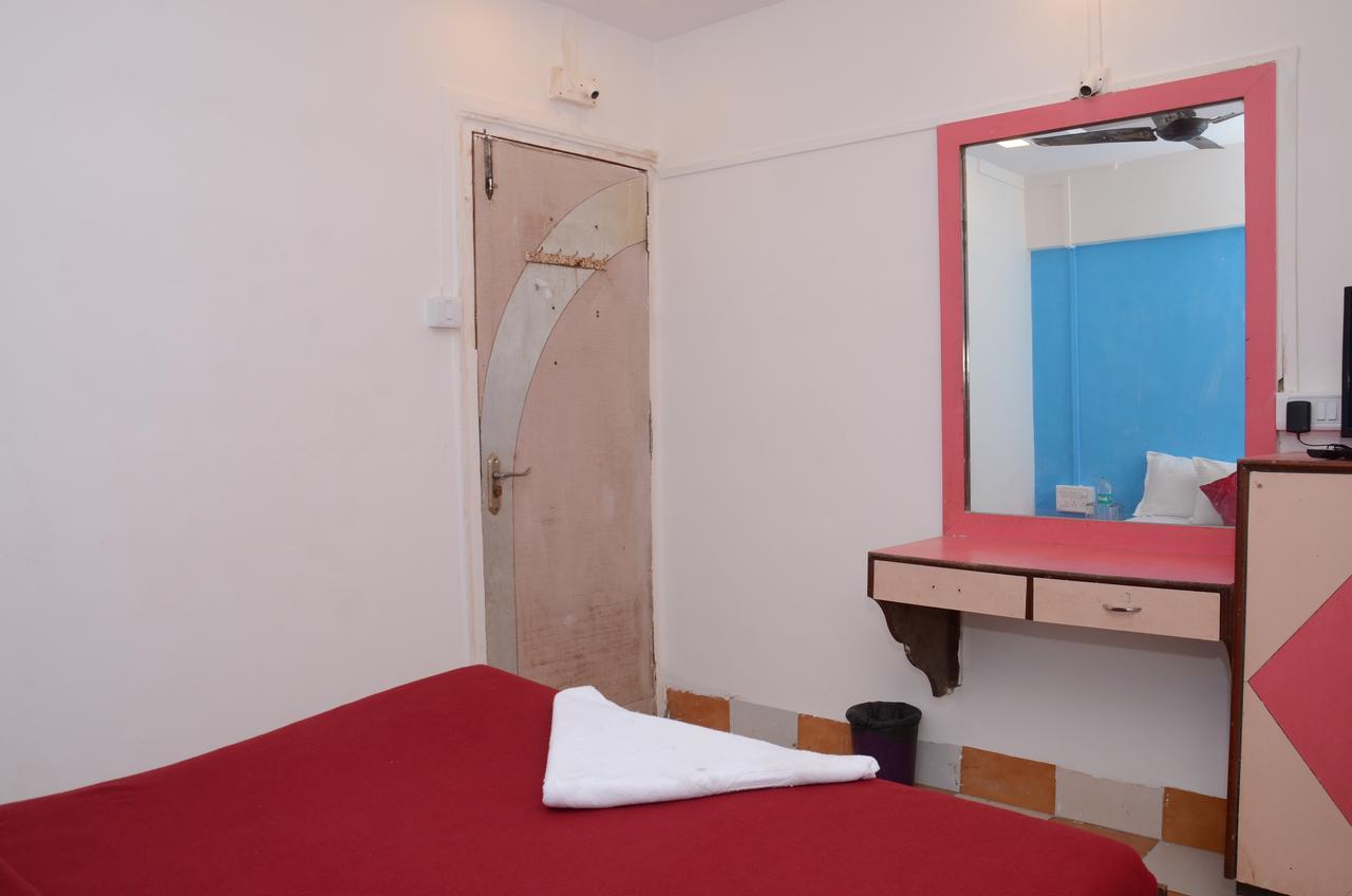 Anil Guest House Мумбаи Экстерьер фото